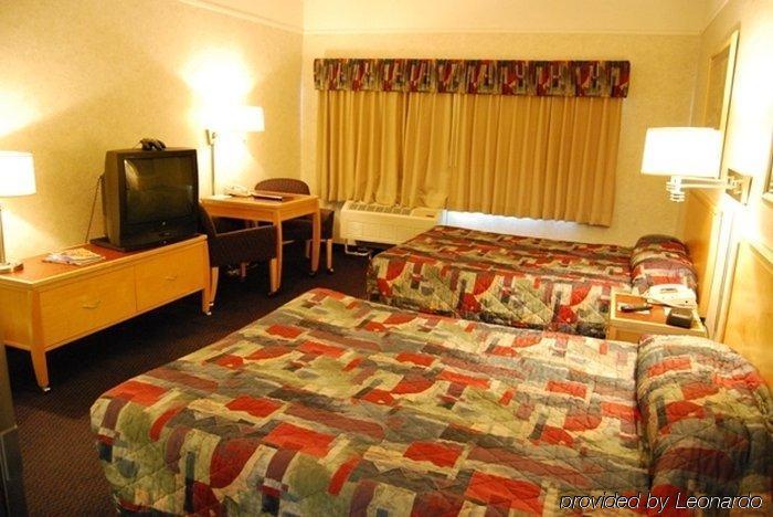 Concorde Inn Clinton Township Стая снимка